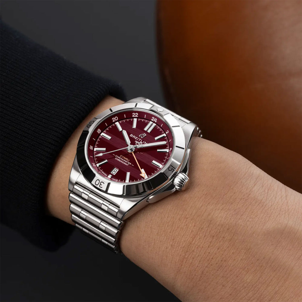 Chronomat Automatic GMT 40 Six Nations Wales variant Pursuit