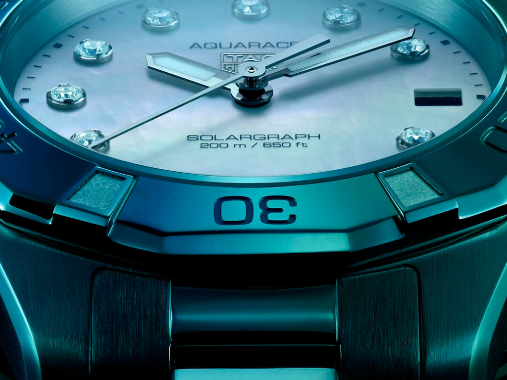 Discover the TAG Heuer Aquaracer Professional 200 Solargraph collection