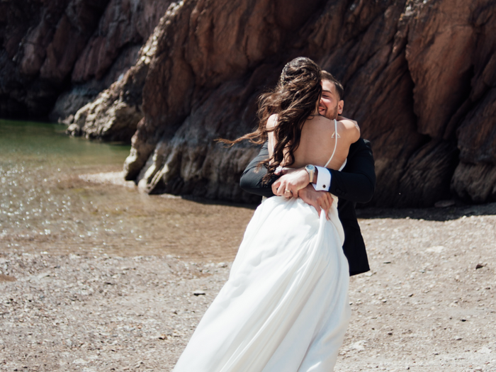 How to Find the Perfect Fit for your Wedding Band