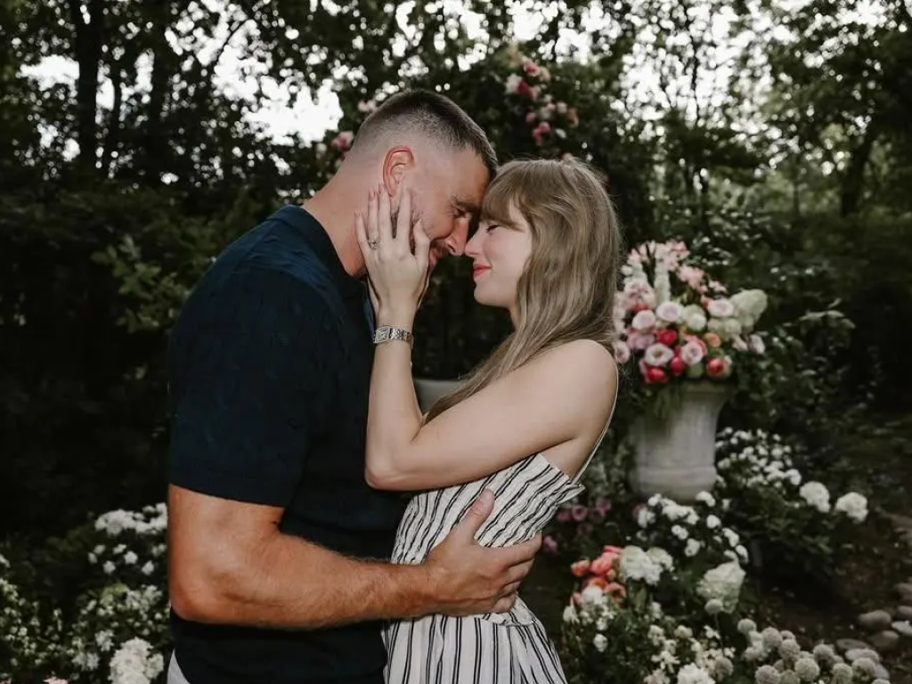 Taylor Swift Engagement
