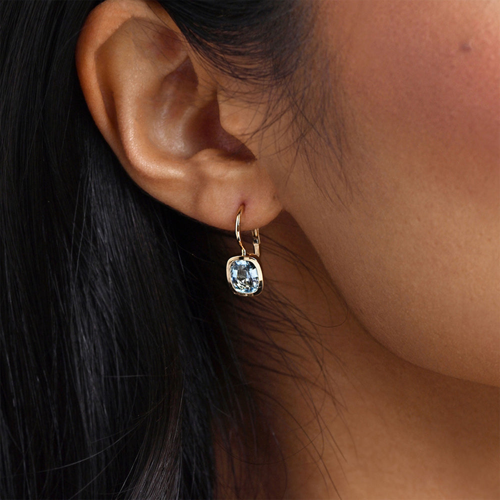 Aya 18ct Yellow Gold Sky Blue Topaz Earrings simple Pursuit