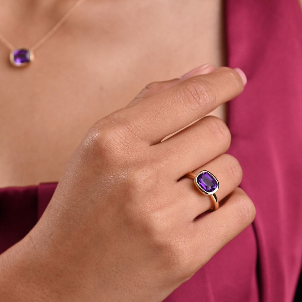 Aya 18ct Yellow Gold Amethyst Ring simple Pursuit