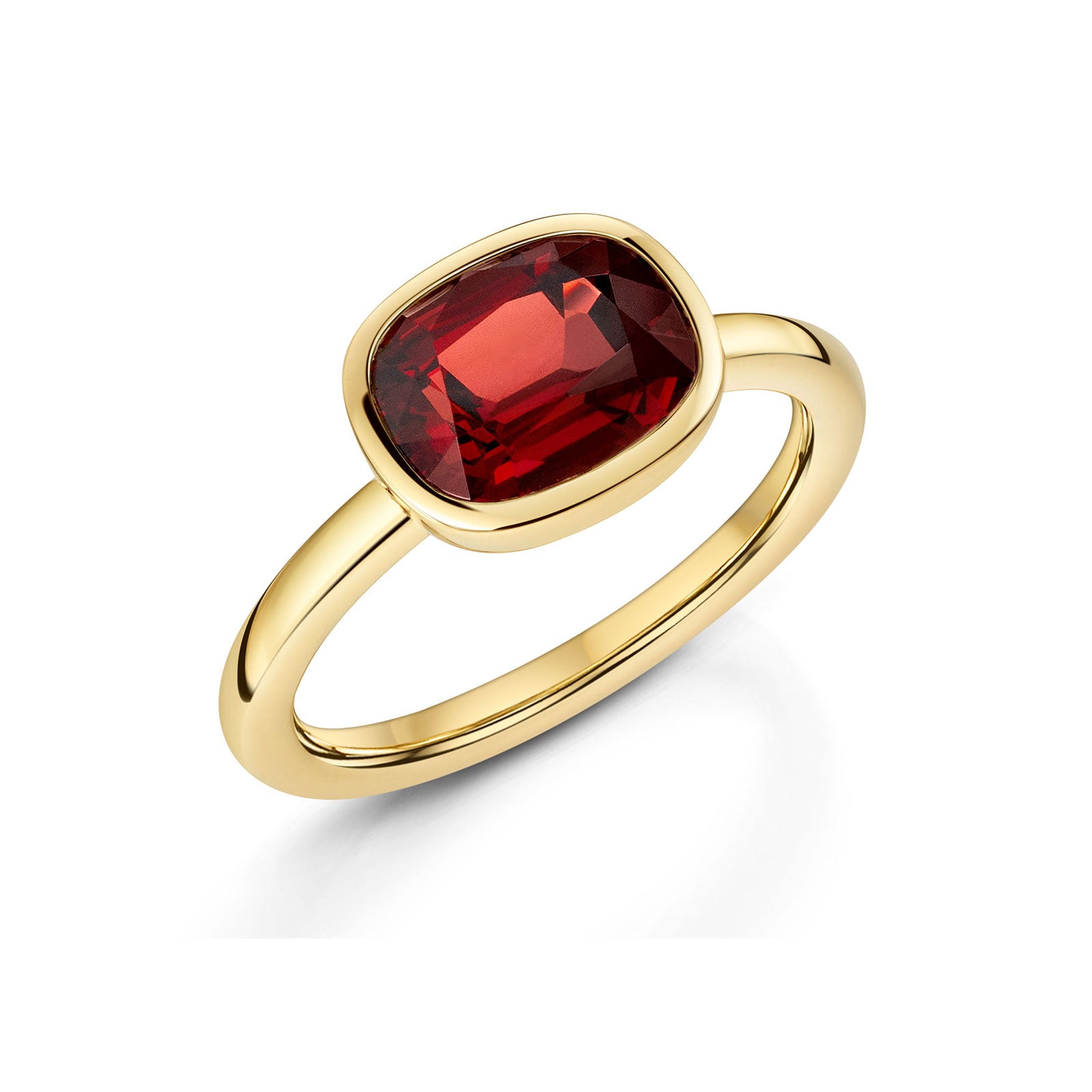 Aya 18ct Yellow Gold Garnet Ring simple Pursuit