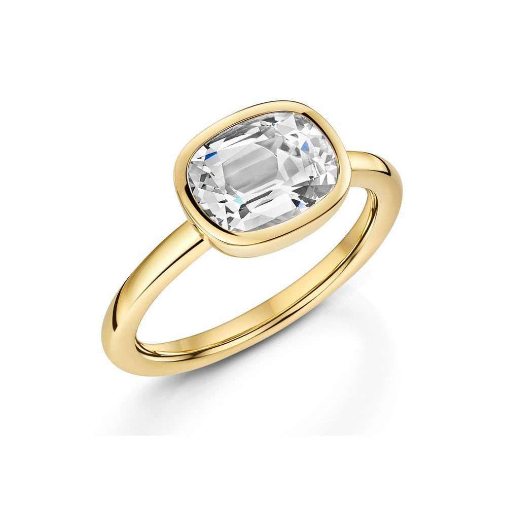 Aya 18ct Yellow Gold White Quartz Ring simple Pursuit