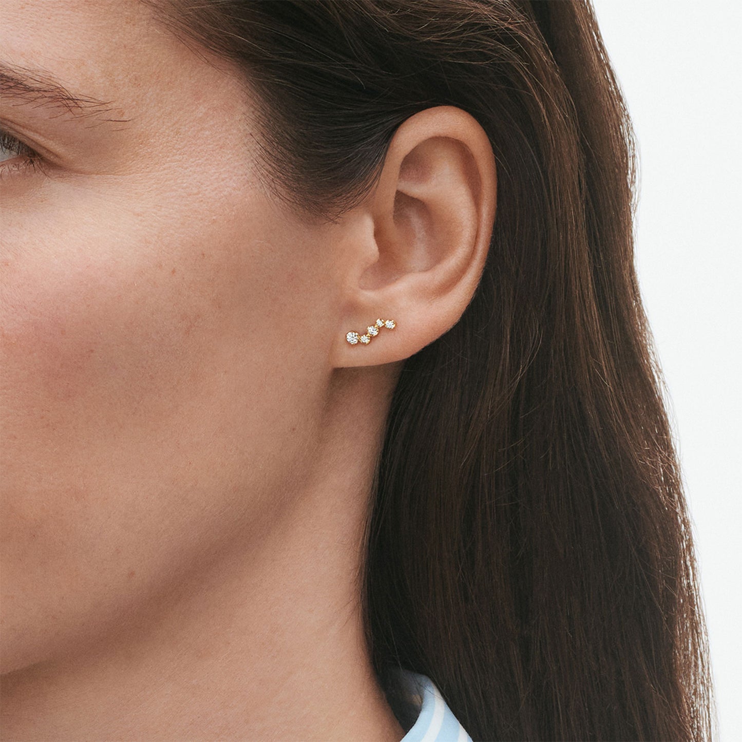 Signature Diamond 18ct Yellow Gold Ear Studs simple Pursuit