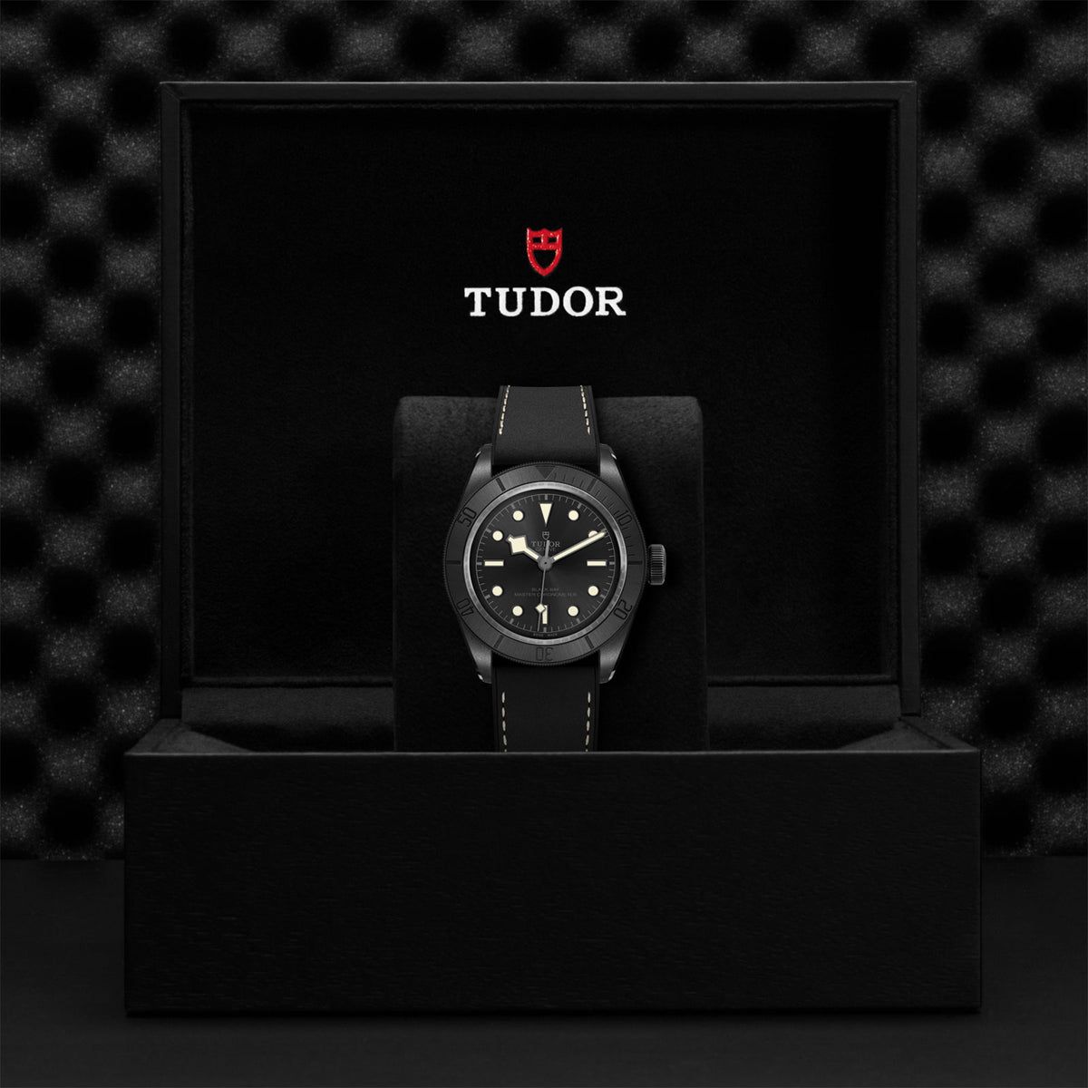 Black Bay Ceramic 41mm variant Pursuit