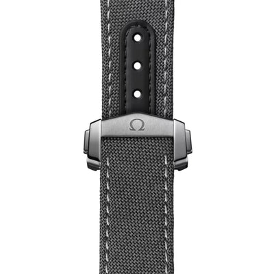 Speedmaster Dark Side Of The Moon Co-Axial Chronograph 44.25mm variant Pursuit