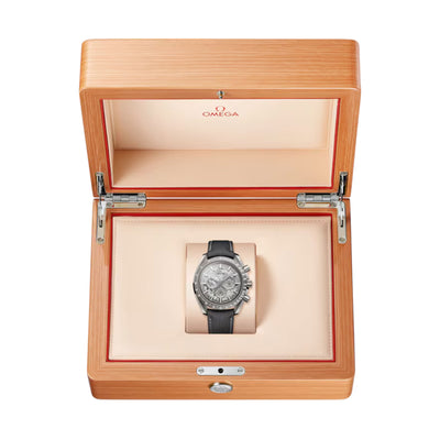 Speedmaster Dark Side Of The Moon Co-Axial Chronograph 44.25mm variant Pursuit