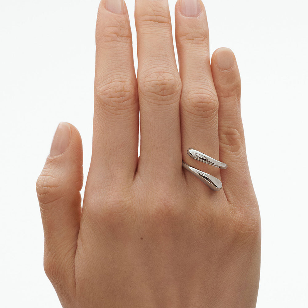 Mercy Silver Twist Ring variant Pursuit