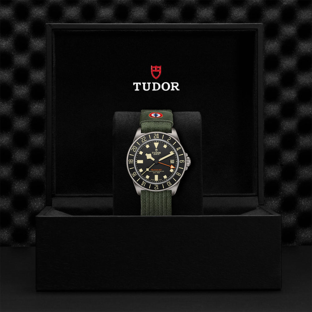 Pelagos FXD GMT 42mm variant Pursuit