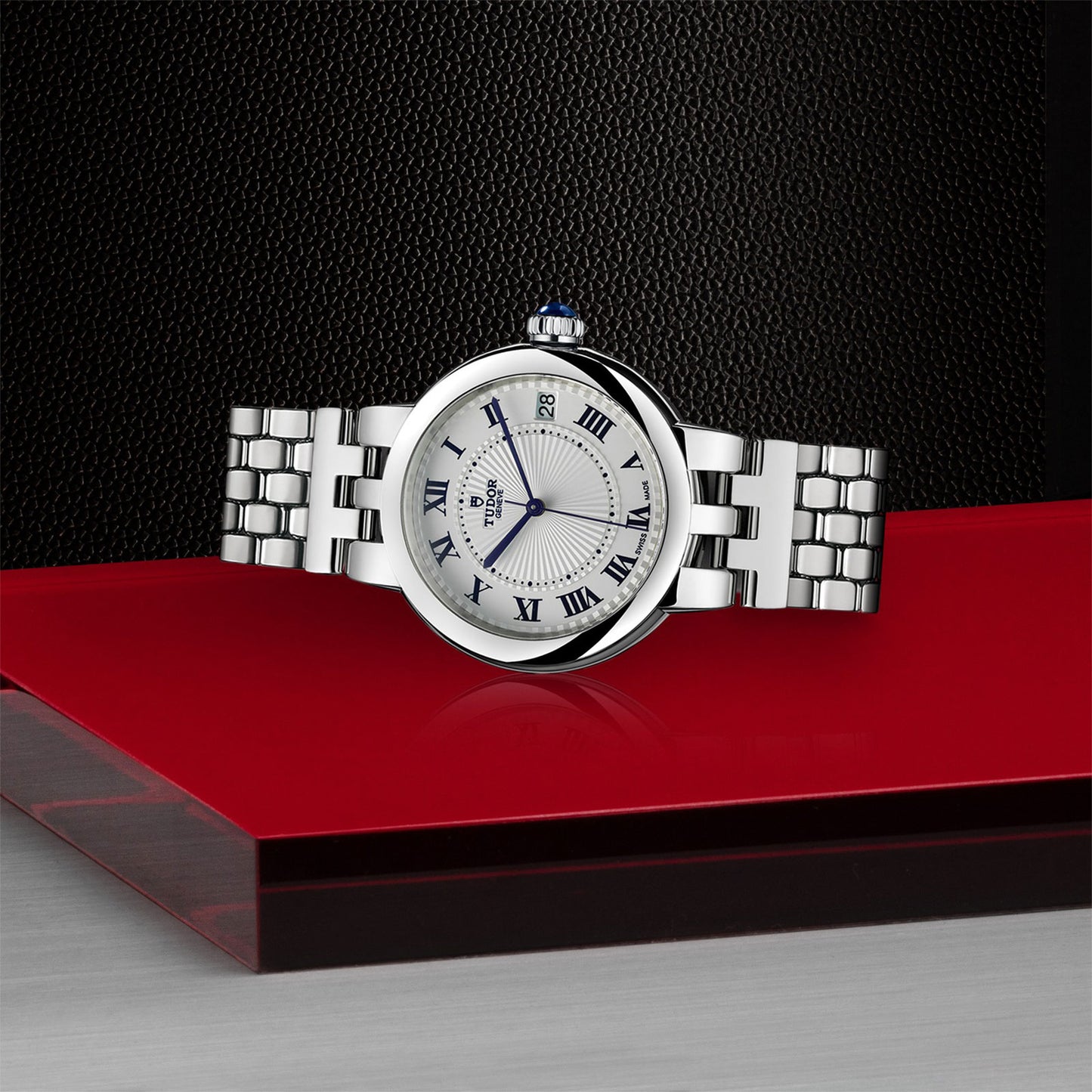 Clair De Rose 34mm variant Pursuit