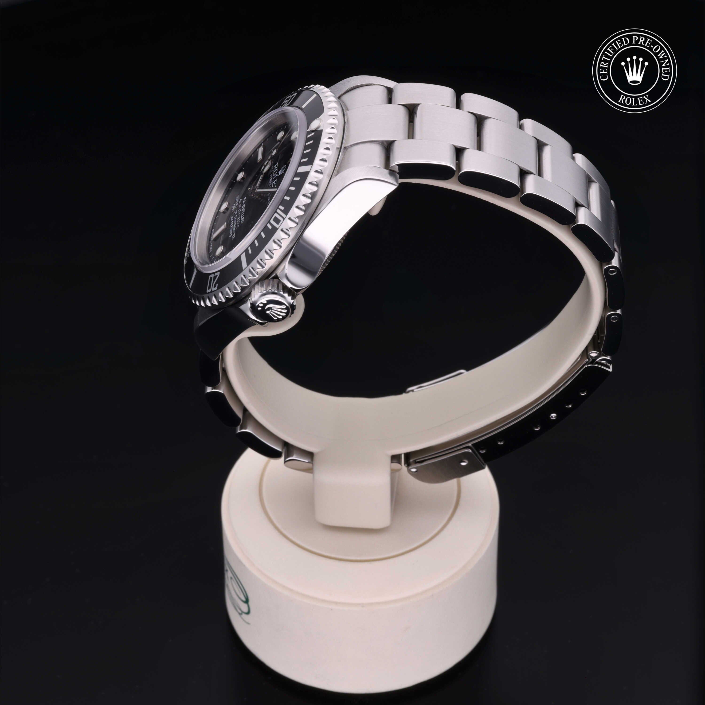 Rolex Certified Pre-Owned Sea-Dweller 40mm 16600 Z427508 simple Pursuit