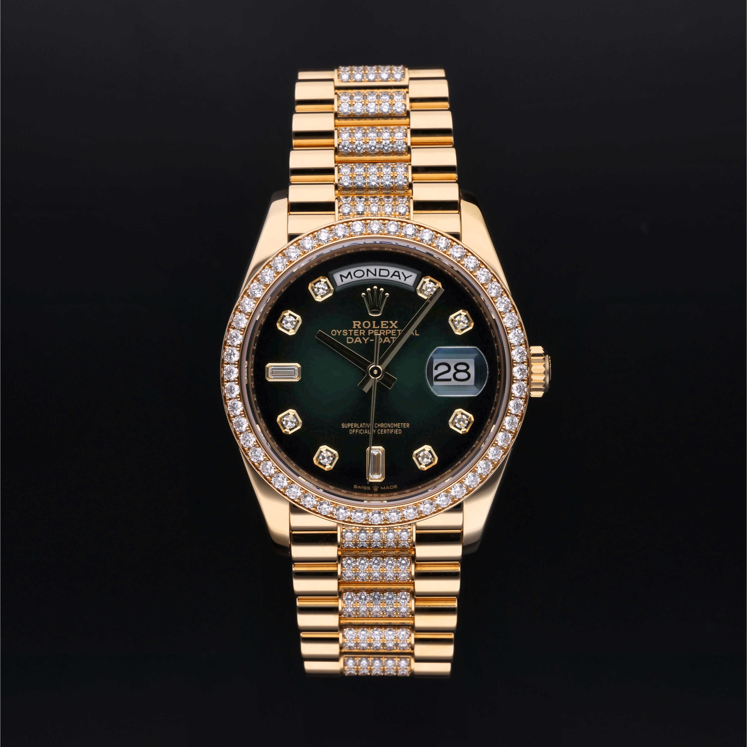 Rolex Certified Pre-Owned Day-Date 40mm M128348RBR 1377E1R5 simple Pursuit