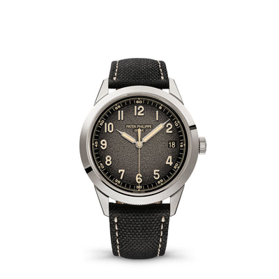 Calatrava Date & Sweep Seconds 5226G-001 variant Pursuit