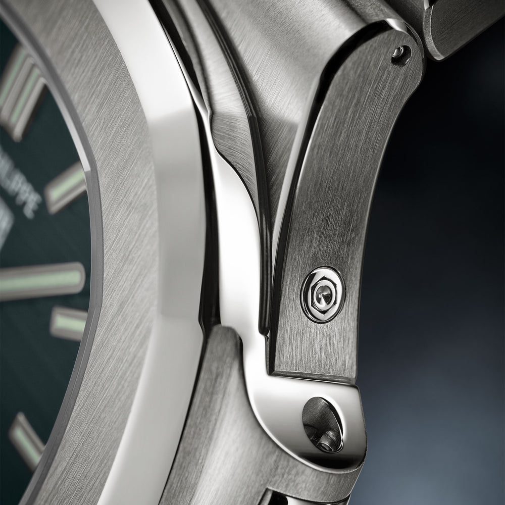 Nautilus Annual Calendar & Moon Phases 5726/1A-014 simple Pursuit