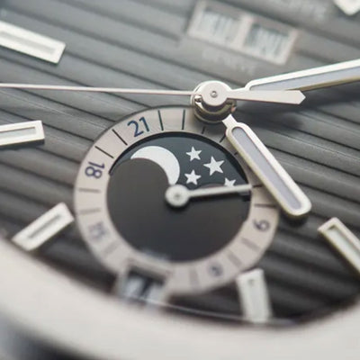 Nautilus Annual Calendar & Moon Phases 5726A-001 variant Pursuit