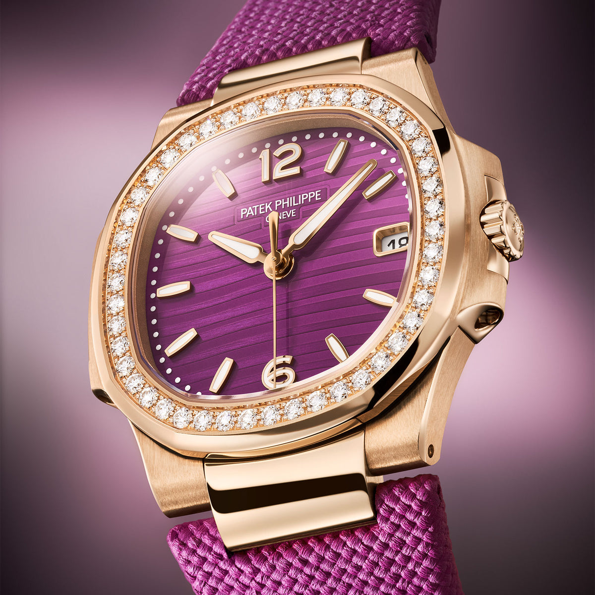 Nautilus Date & Central Seconds 7010R-013 simple Pursuit