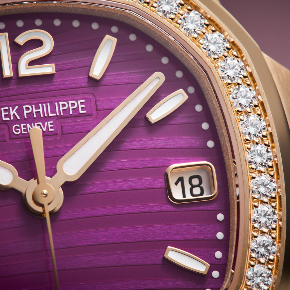 Nautilus Date & Central Seconds 7010R-013 simple Pursuit