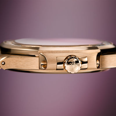 Nautilus Date & Central Seconds 7010R-013 simple Pursuit