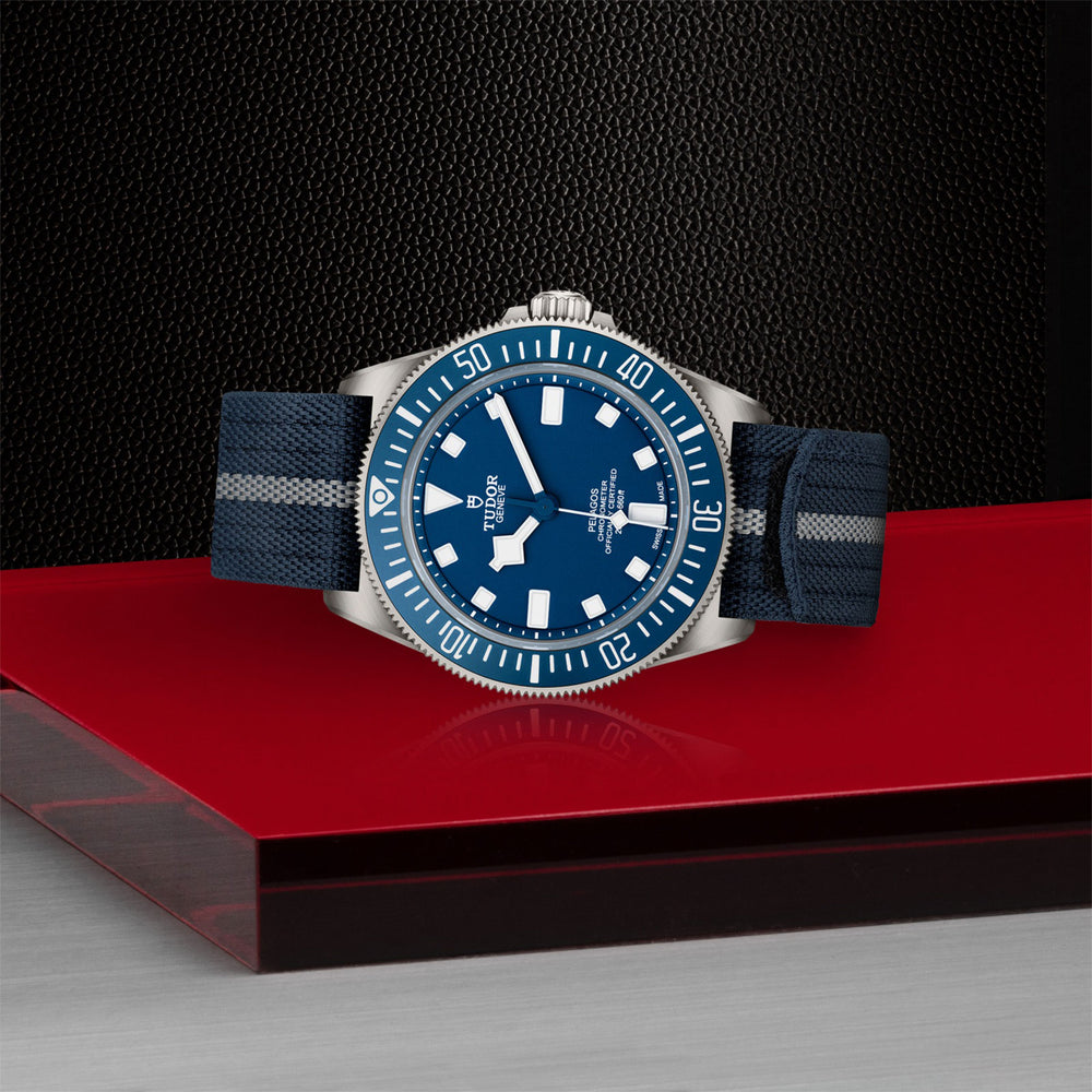 Pelagos FXD 42mm variant Pursuit