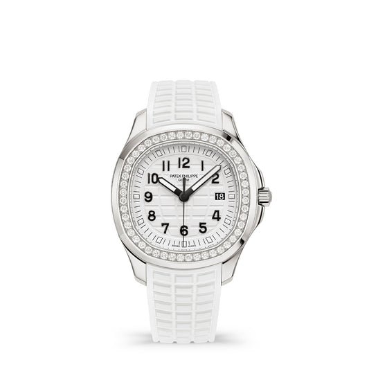 Aquanaut Luce 5267/200A-010 variant Pursuit
