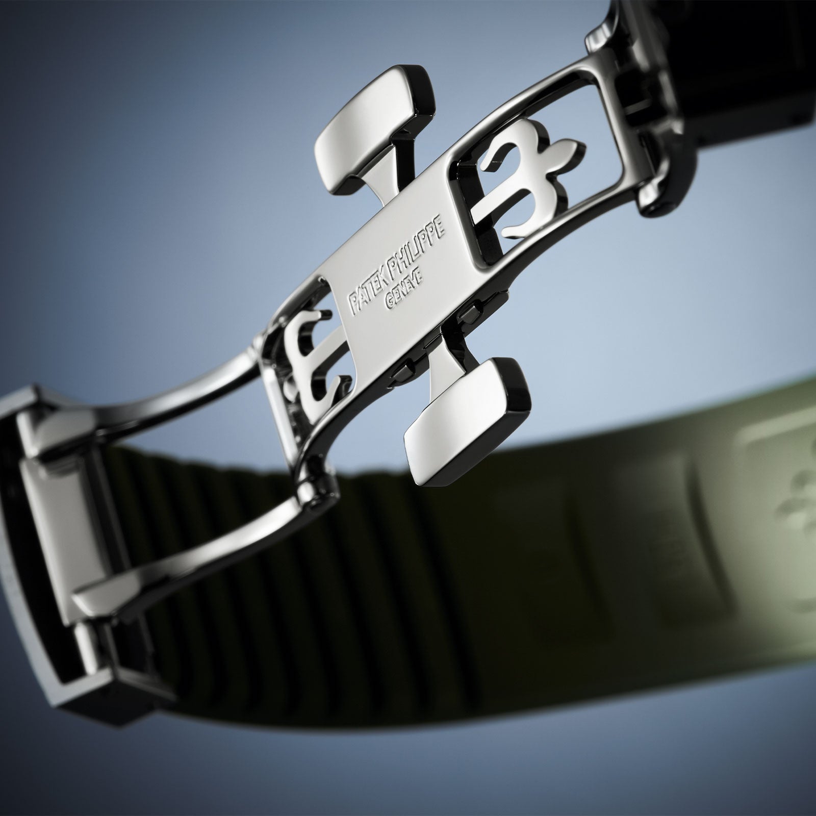 Aquanaut Luce 5267/200A-011 variant Pursuit