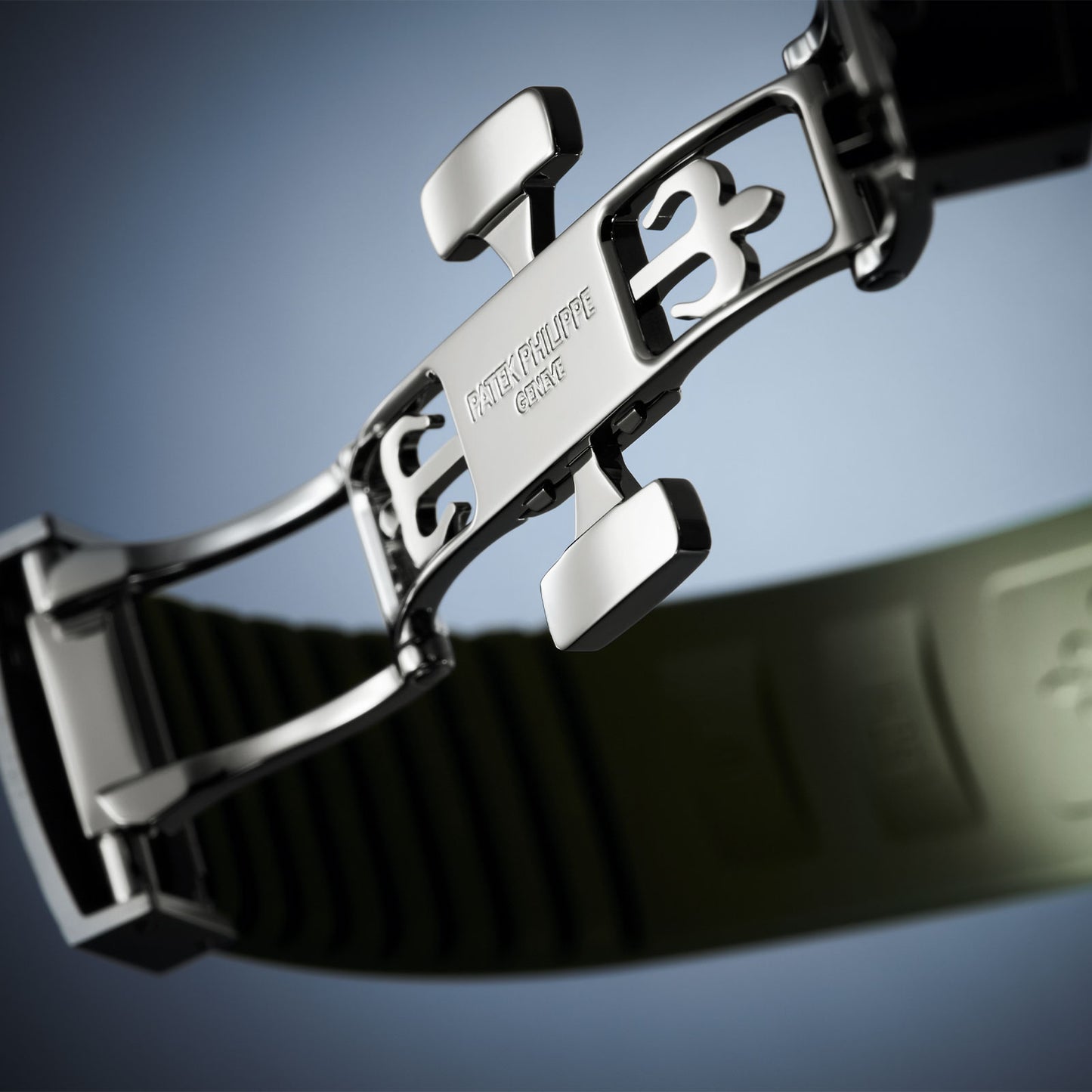 Aquanaut Luce 5267/200A-011 variant Pursuit