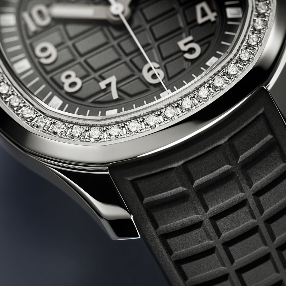 Aquanaut Luce 5267/200A-001 variant Pursuit