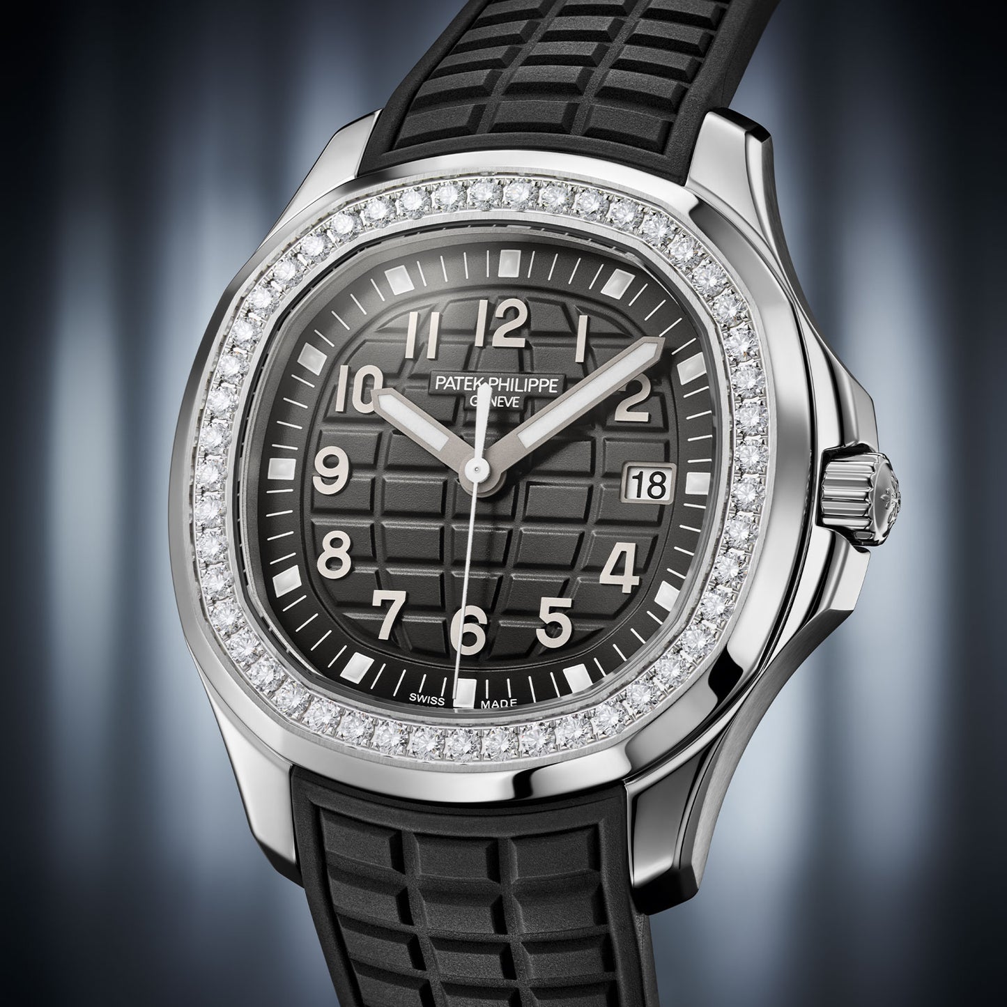 Aquanaut Luce 5267/200A-001 variant Pursuit