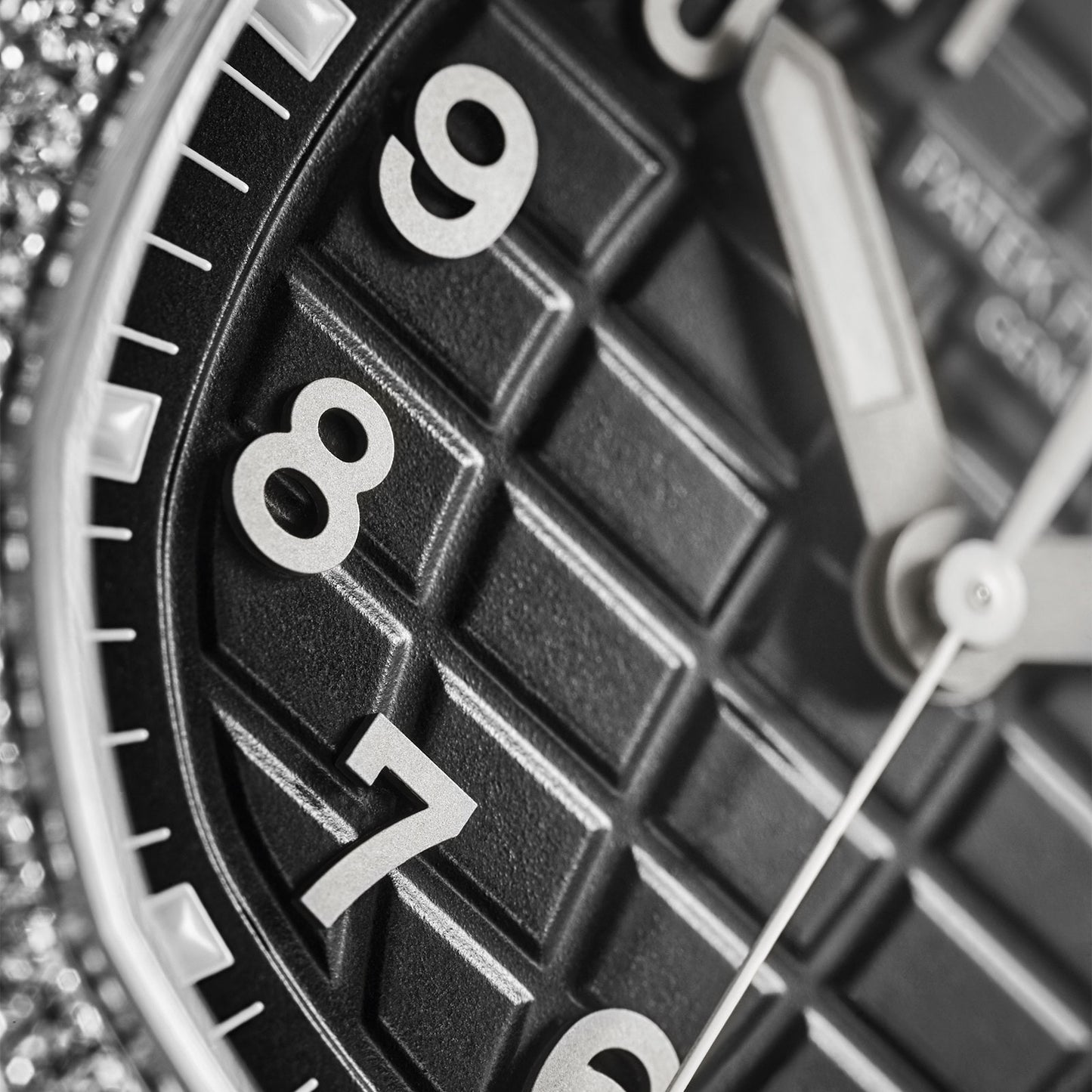 Aquanaut Luce 5267/200A-001 variant Pursuit