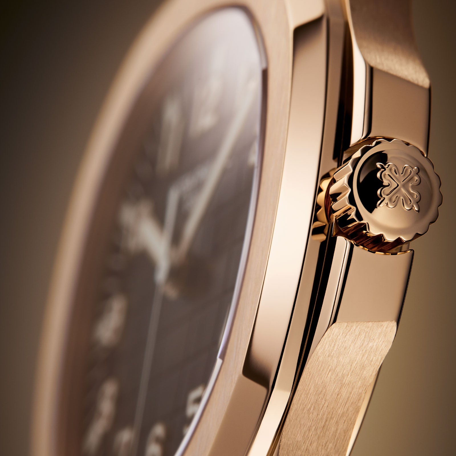 Aquanaut Date & Sweep Seconds 5167R-001 simple Pursuit