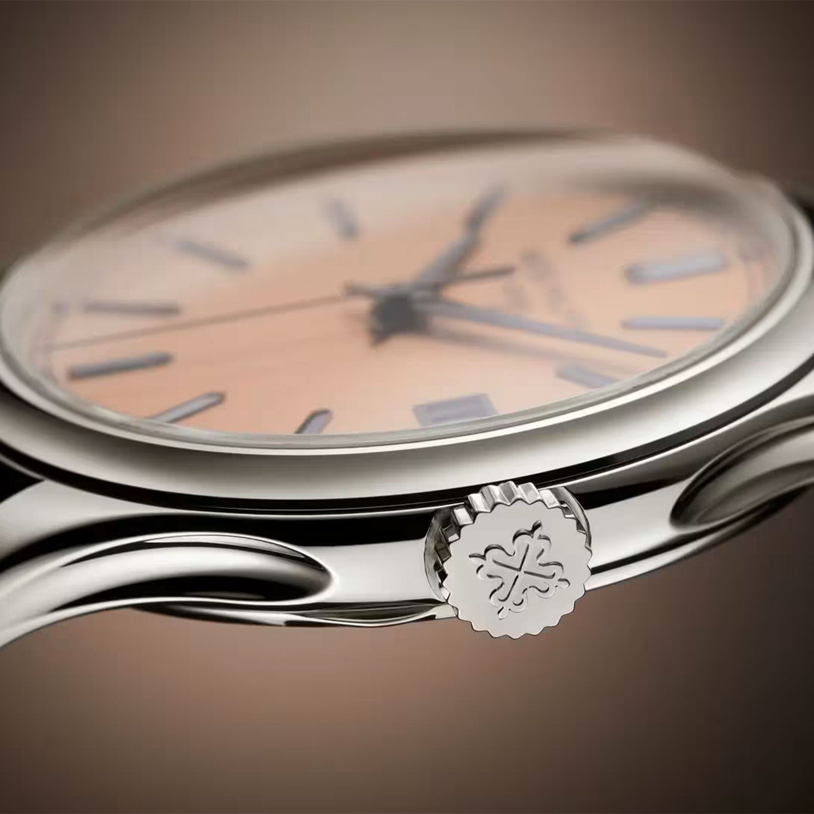 Calatrava Date & Sweep Seconds 5227G-015 variant Pursuit