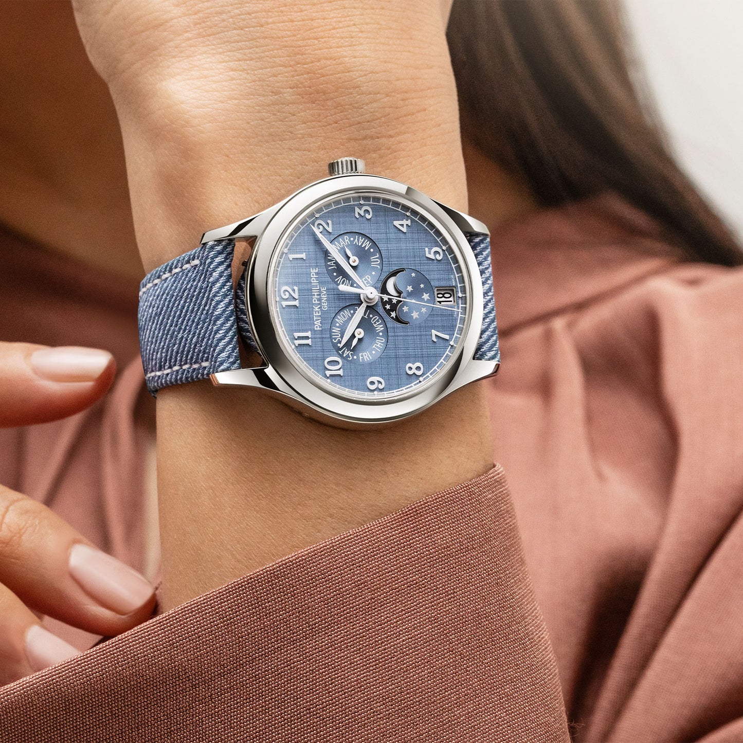 Complications Annual Calendar & Moon Phases 4946G-001 simple Pursuit