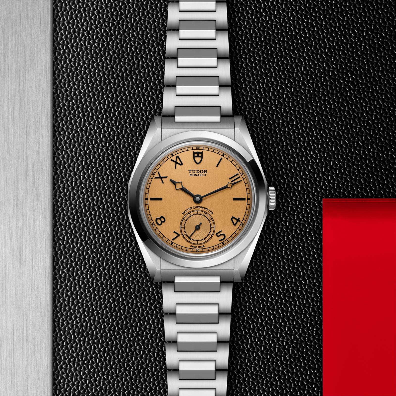 Monarch 39mm variant Pursuit