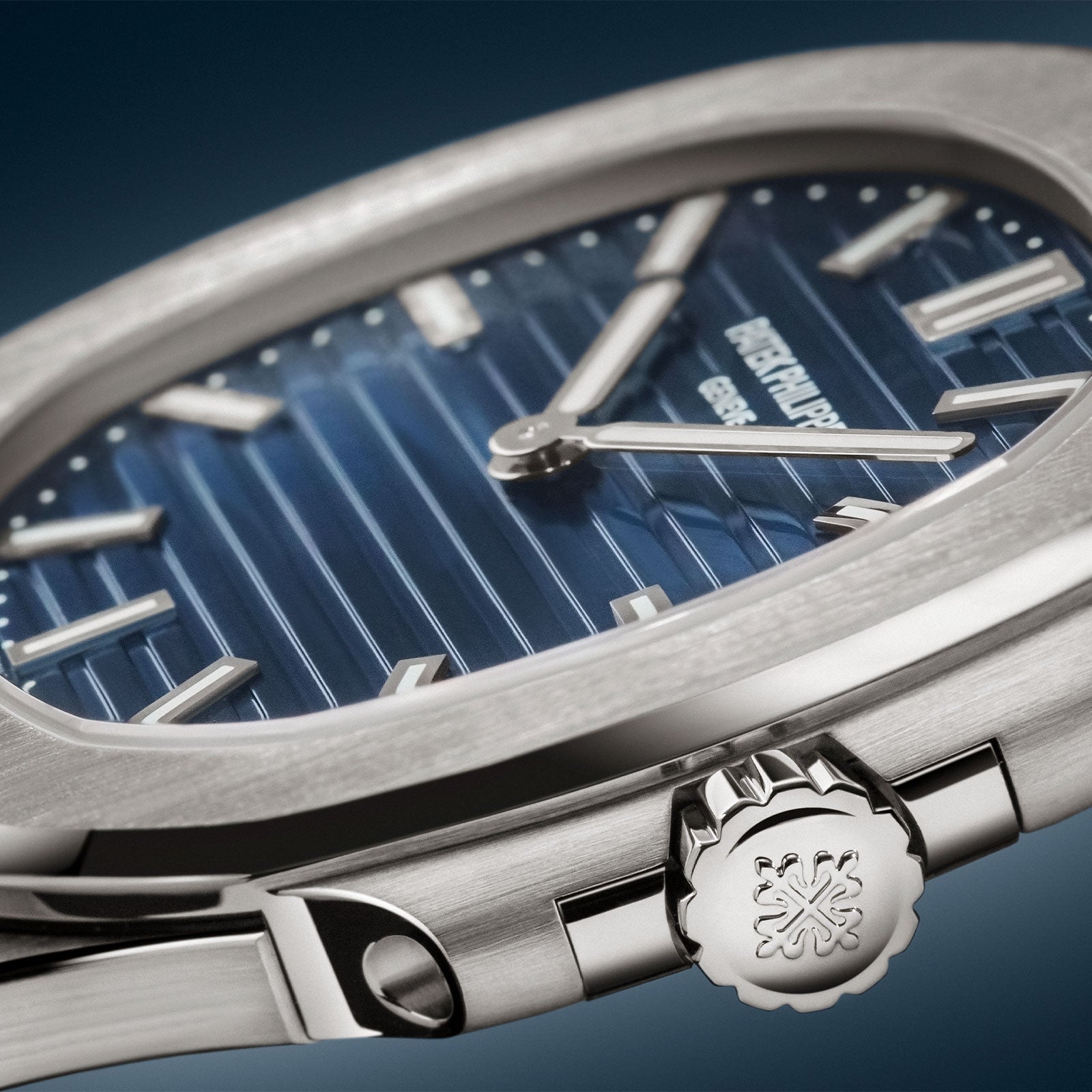 Nautilus 50th Anniversary 5810/1G-001 variant Pursuit