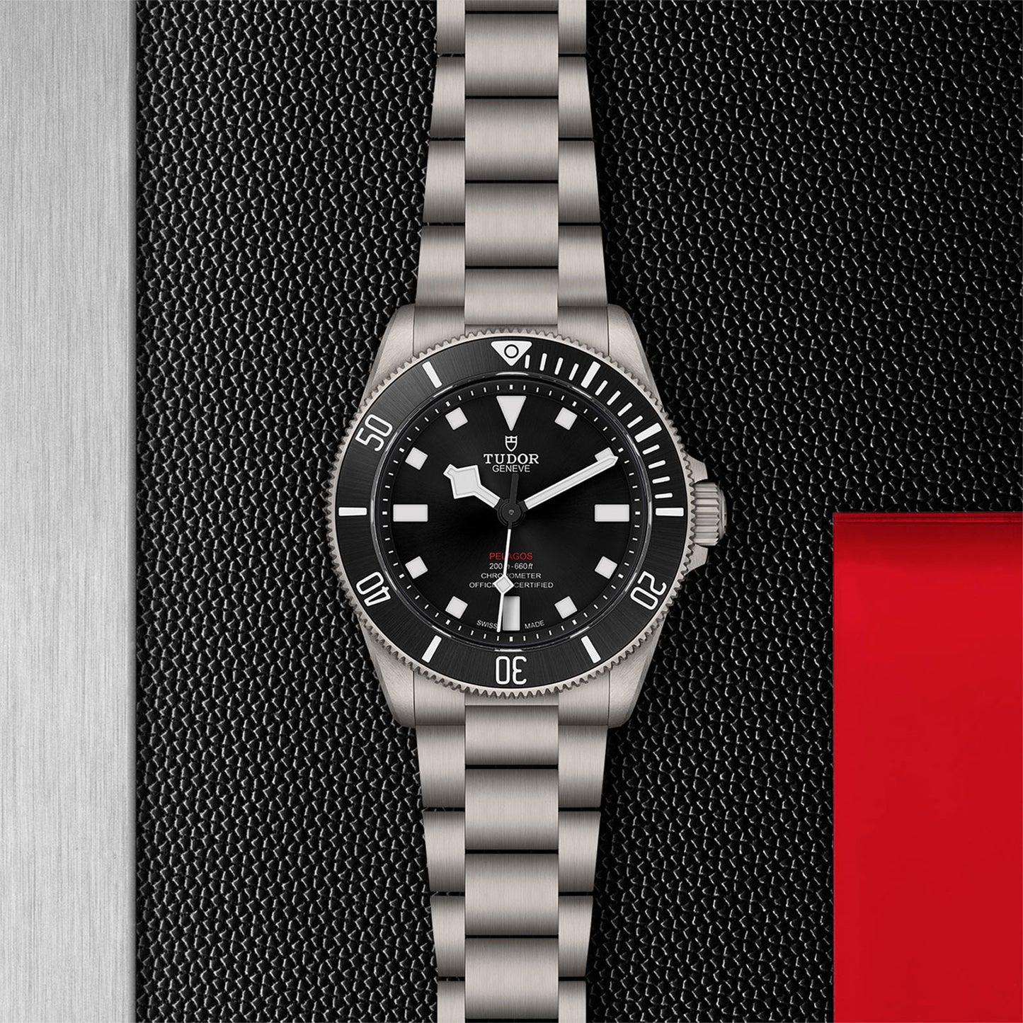 Pelagos 39 39mm variant Pursuit