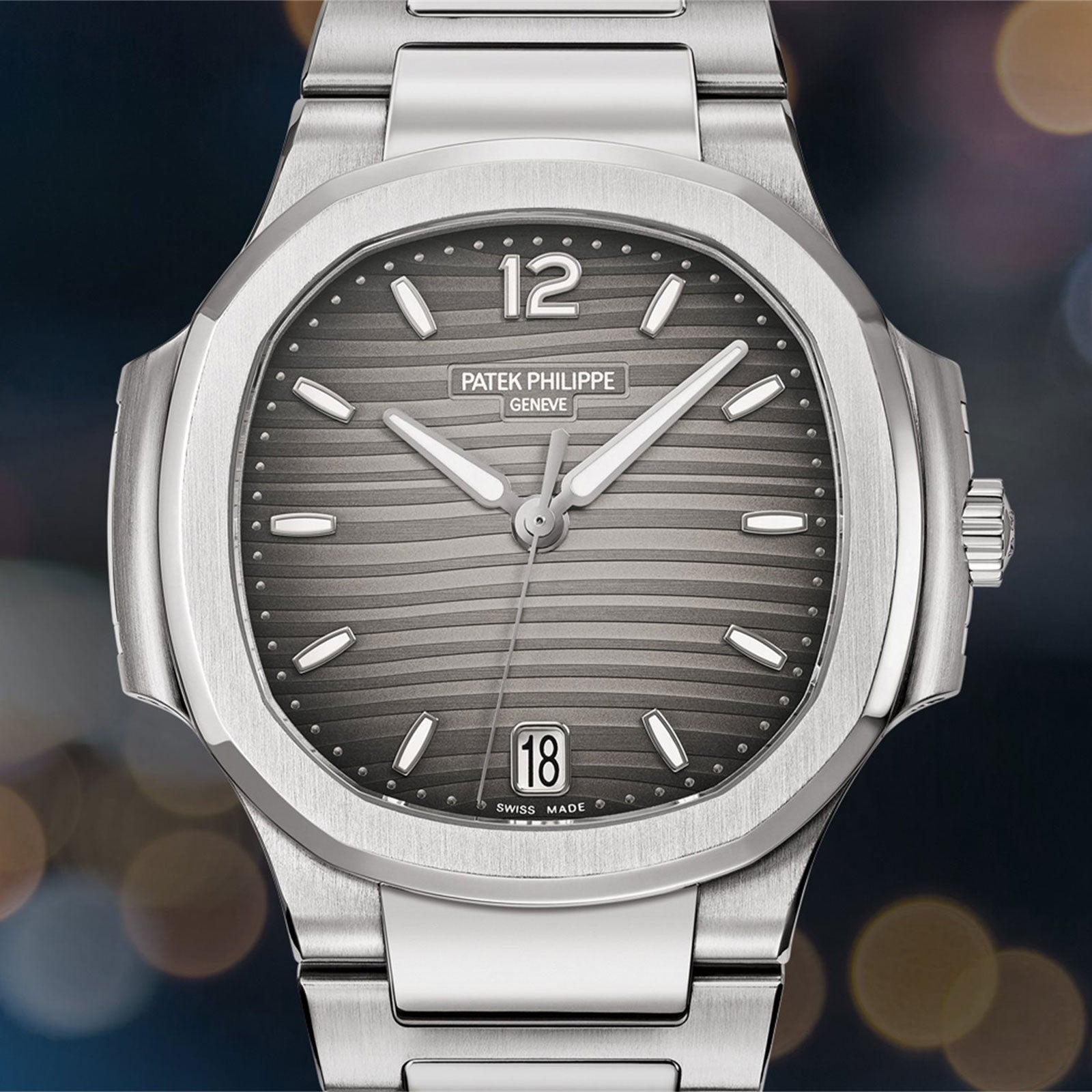 Nautilus Date & Sweep Seconds 7118/1A-011