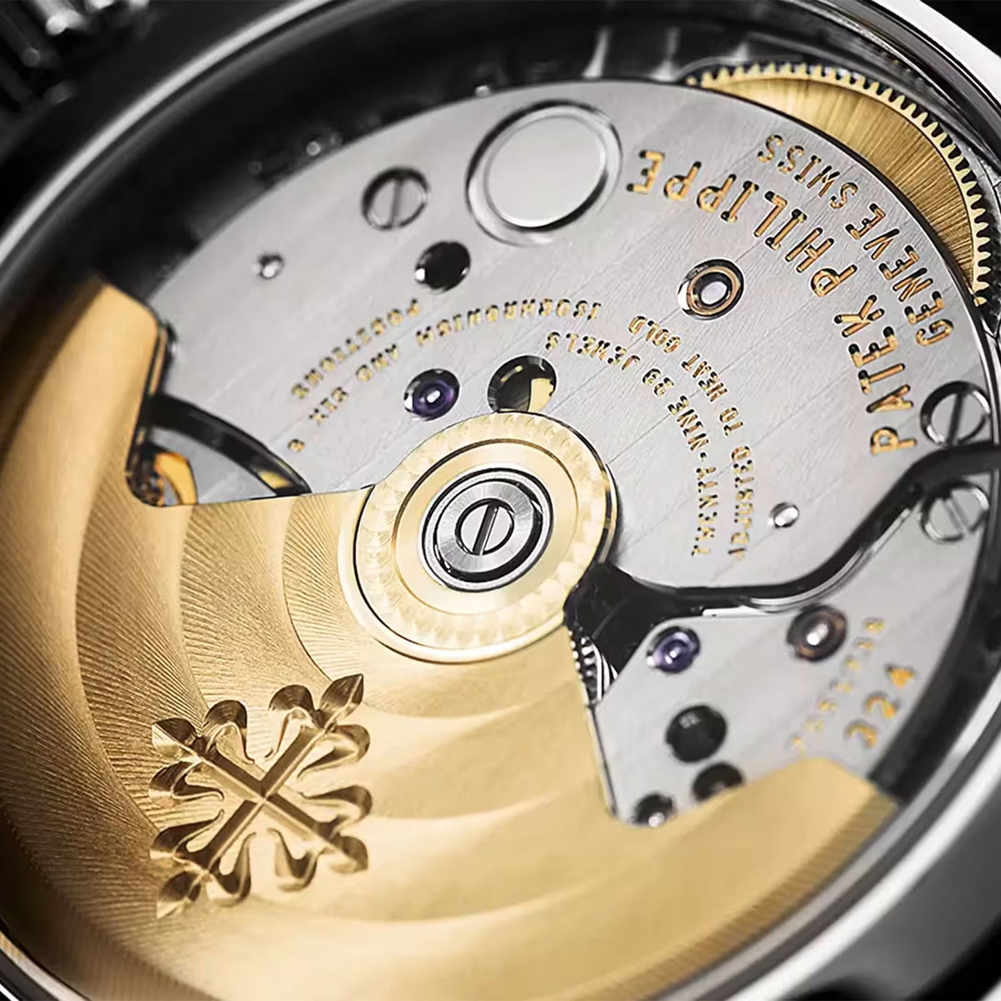 Nautilus Date & Sweep Seconds 7118/1A-011