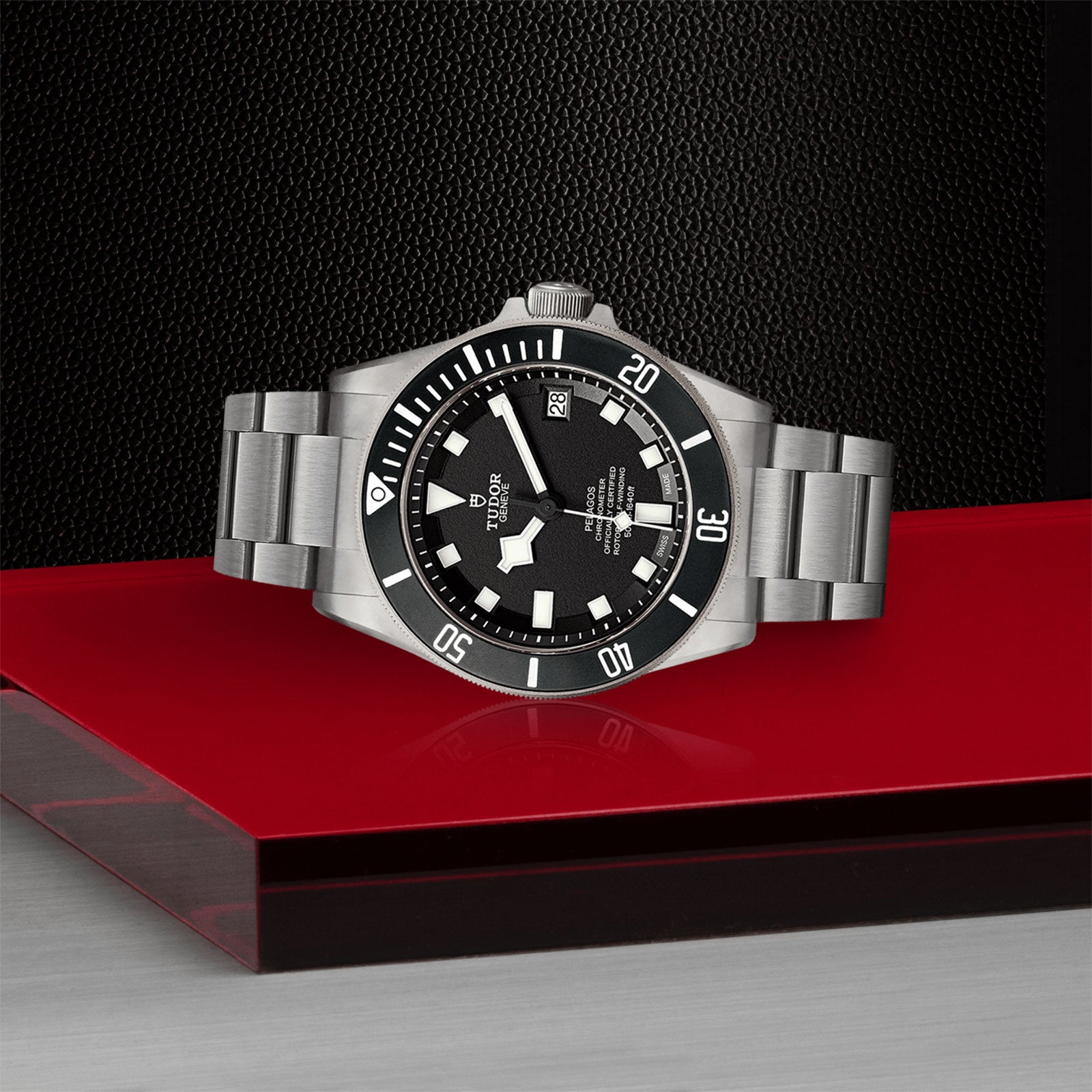 Pelagos 42mm variant Pursuit