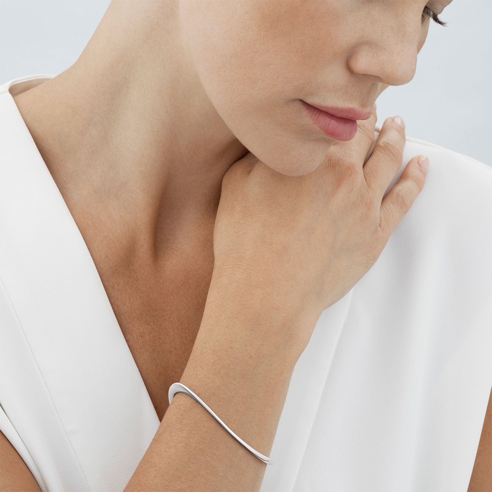 Offspring Silver Slim Bangle variant Pursuit
