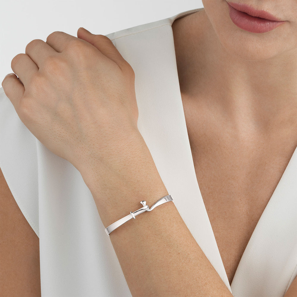 Torun Silver Bangle variant Pursuit