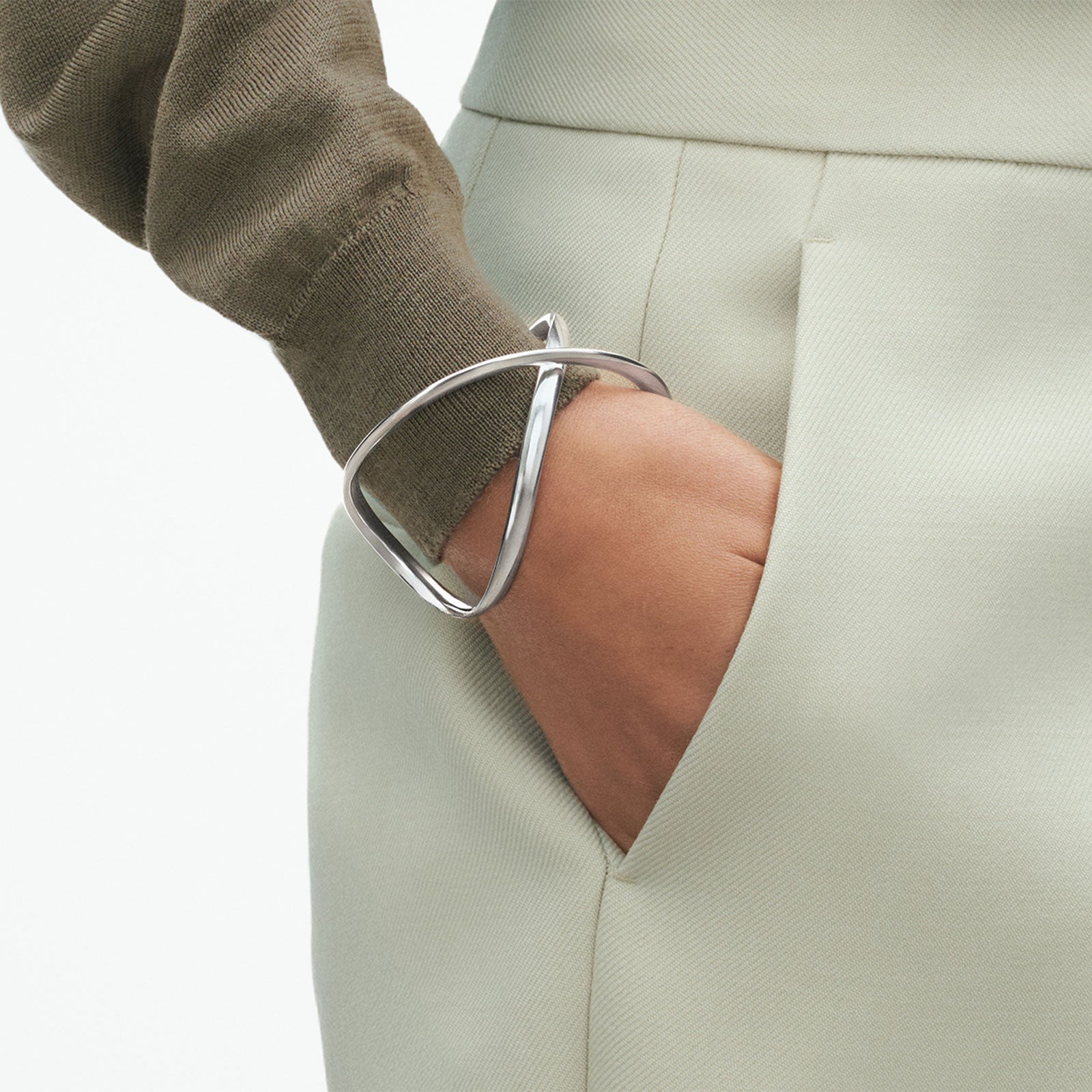 Infinity Silver Wide Bangle variant Pursuit
