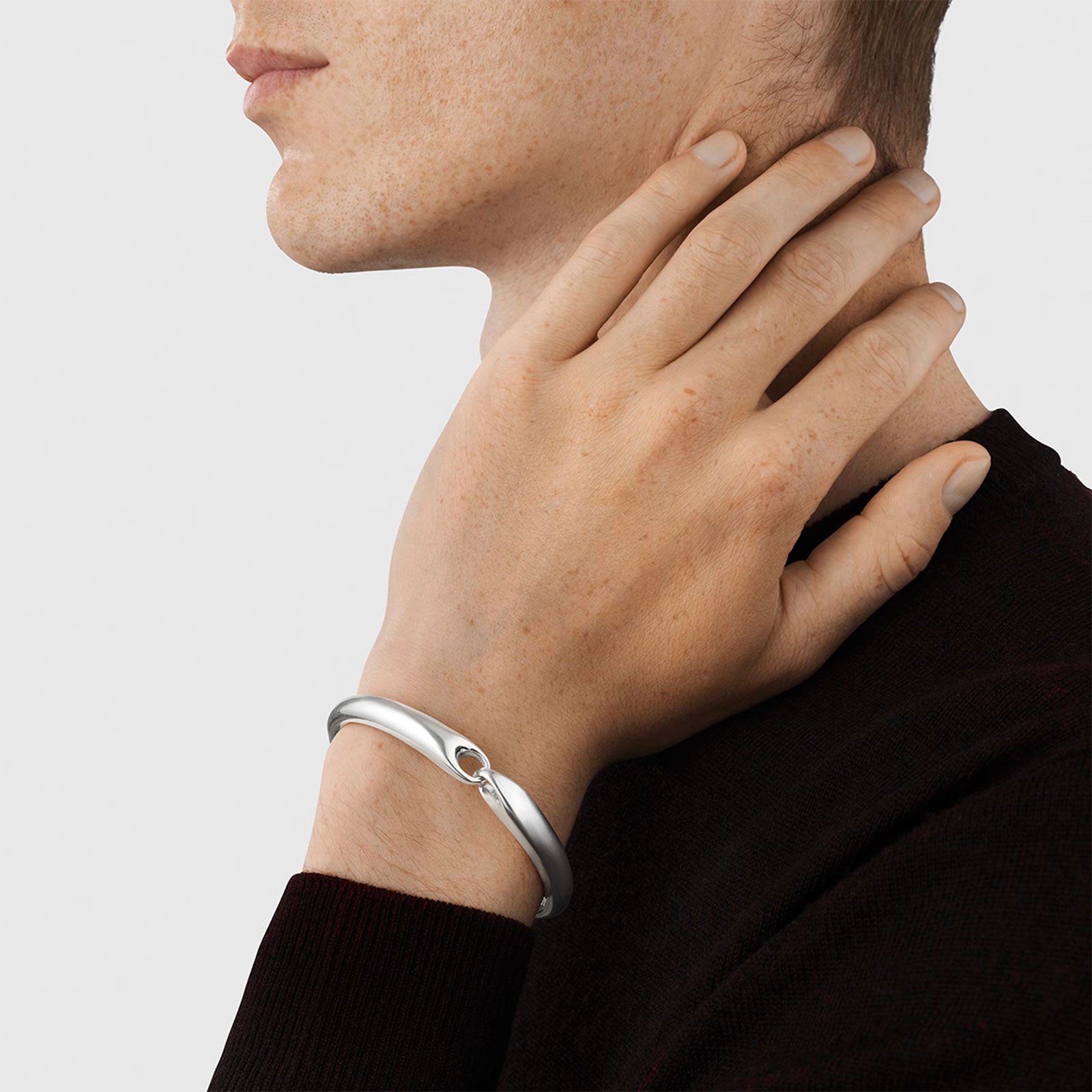 Reflect Silver Bangle variant Pursuit