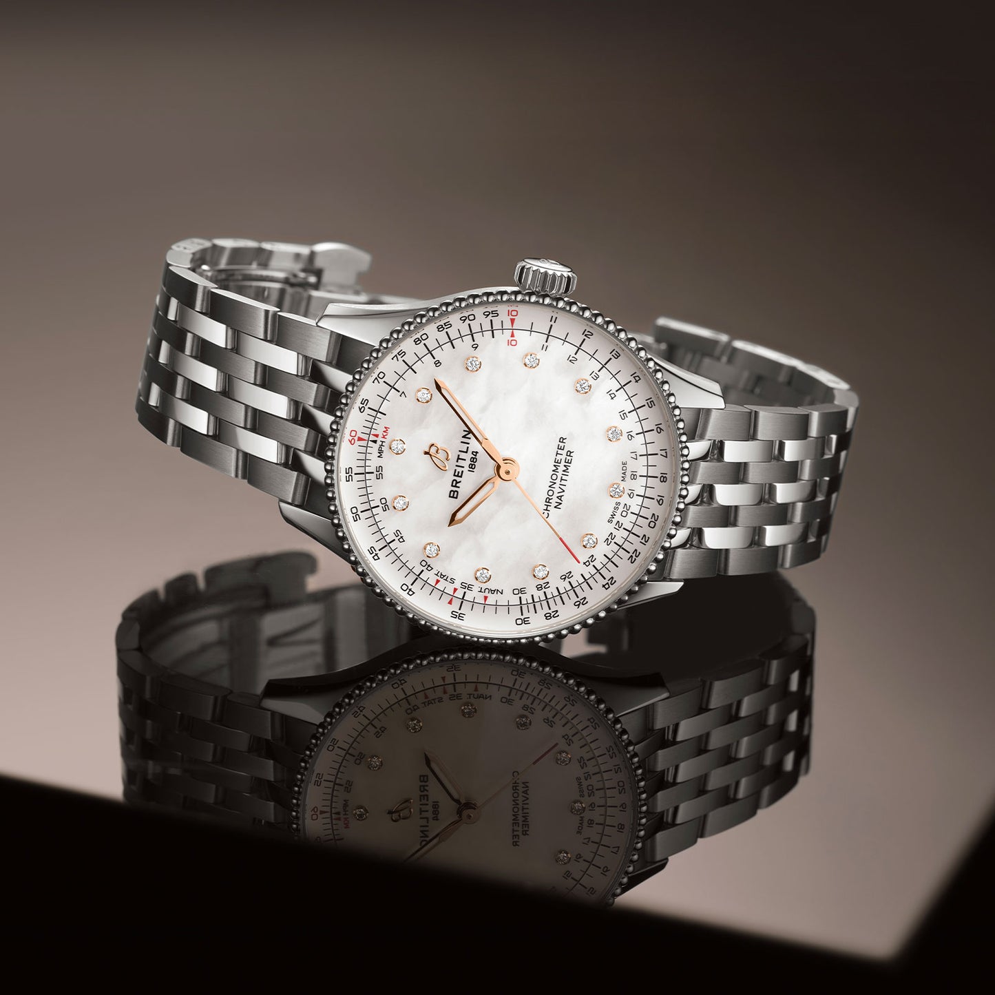 Navitimer Automatic 36 UK Edition variant Pursuit