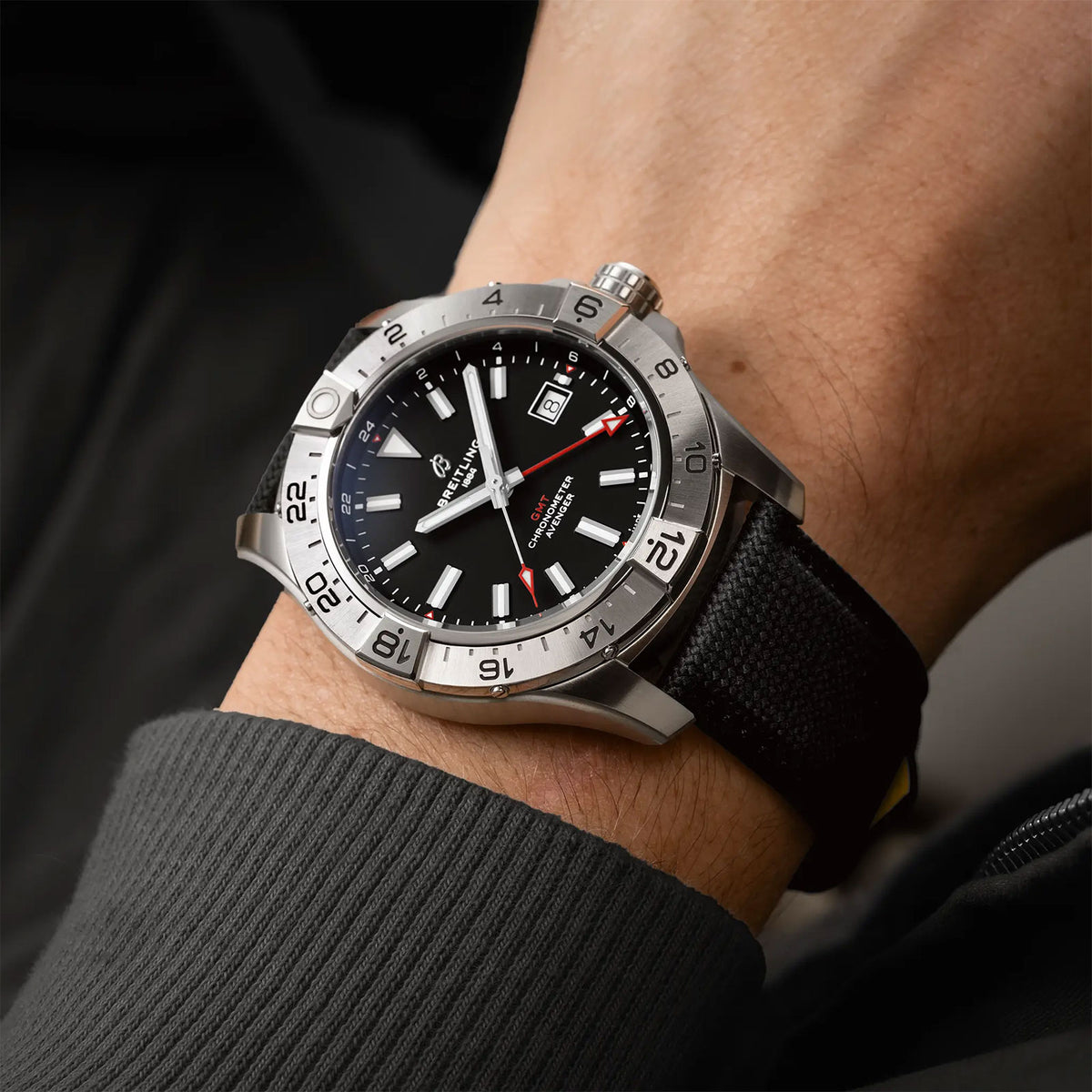 Avenger Automatic GMT 44 variant Pursuit