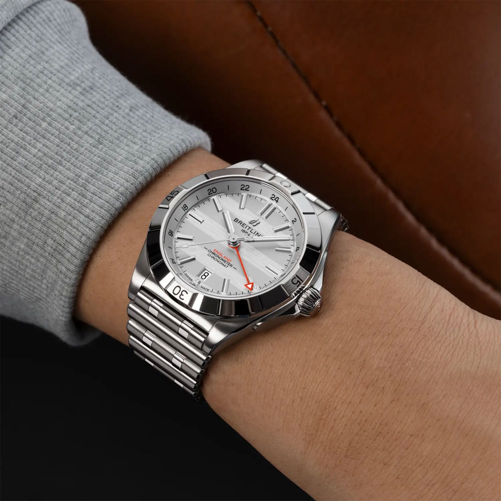 Chronomat Automatic GMT 40 Six Nations England variant Pursuit