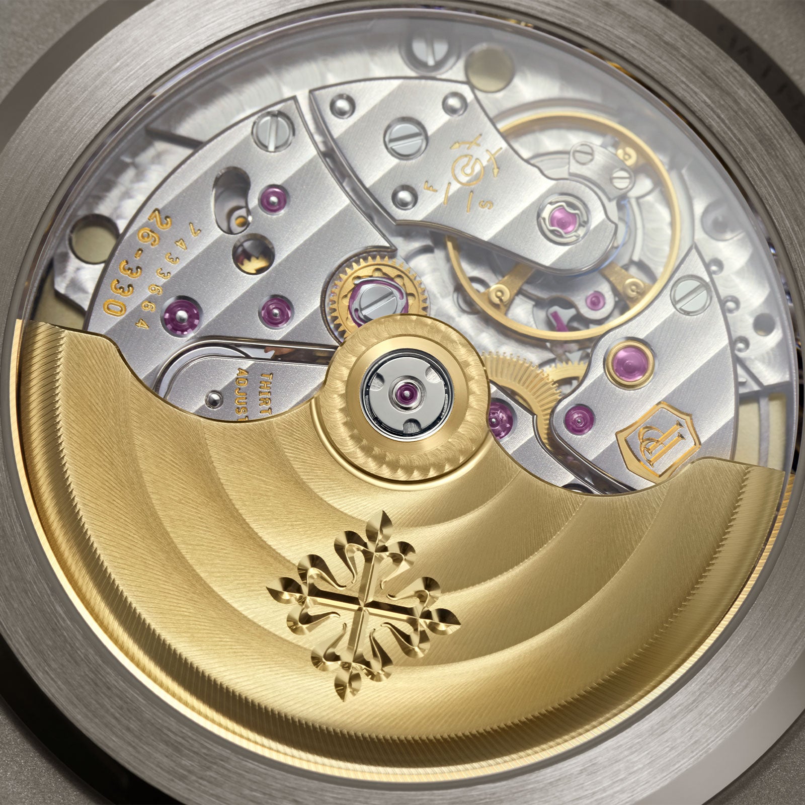 Nautilus Date Sweep Seconds 5811/1G-001 variant Pursuit