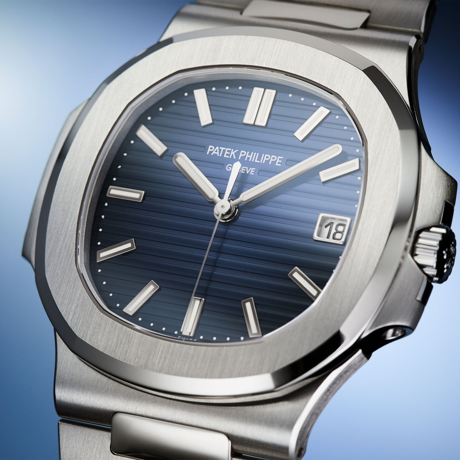 Nautilus Date Sweep Seconds 5811/1G-001 variant Pursuit