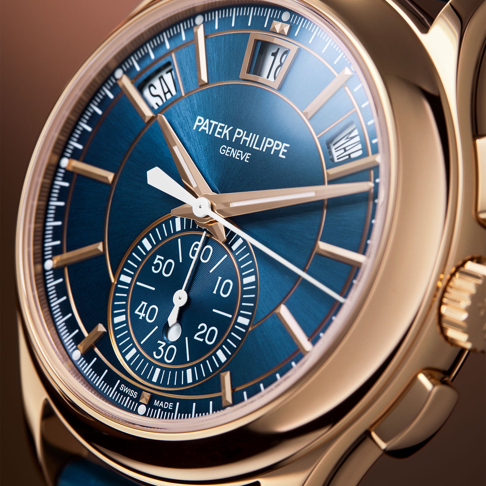 Complications Annual Calendar & Flyback Chronograph 5905R-010 variant Pursuit