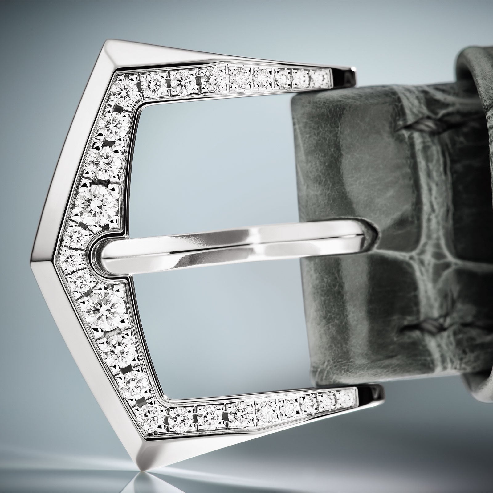 Complications Annual Calendar & Moon Phases Joaillerie 4948G-010 variant Pursuit